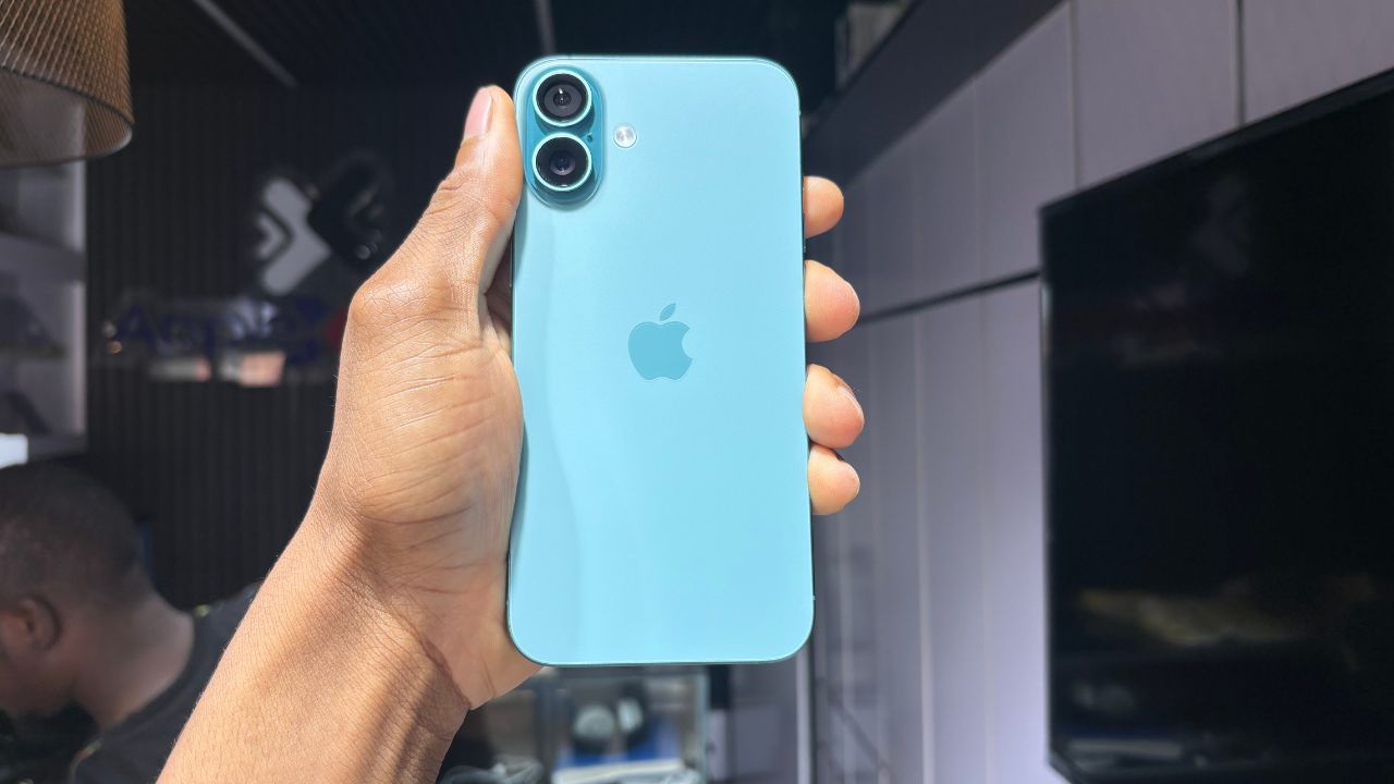 iPhone 16 Plus