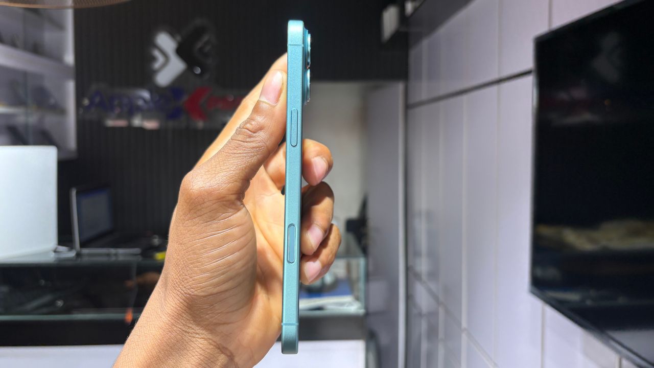 iPhone 16 Plus